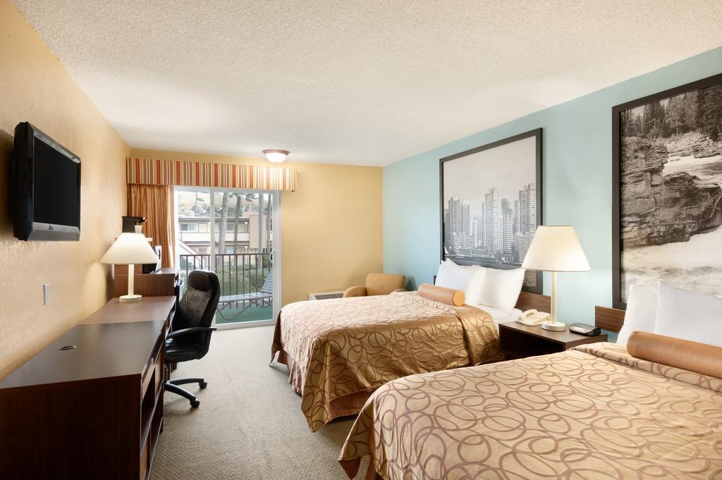 Super 8 By Wyndham Oceanside Marty'S Valley Inn Rum bild